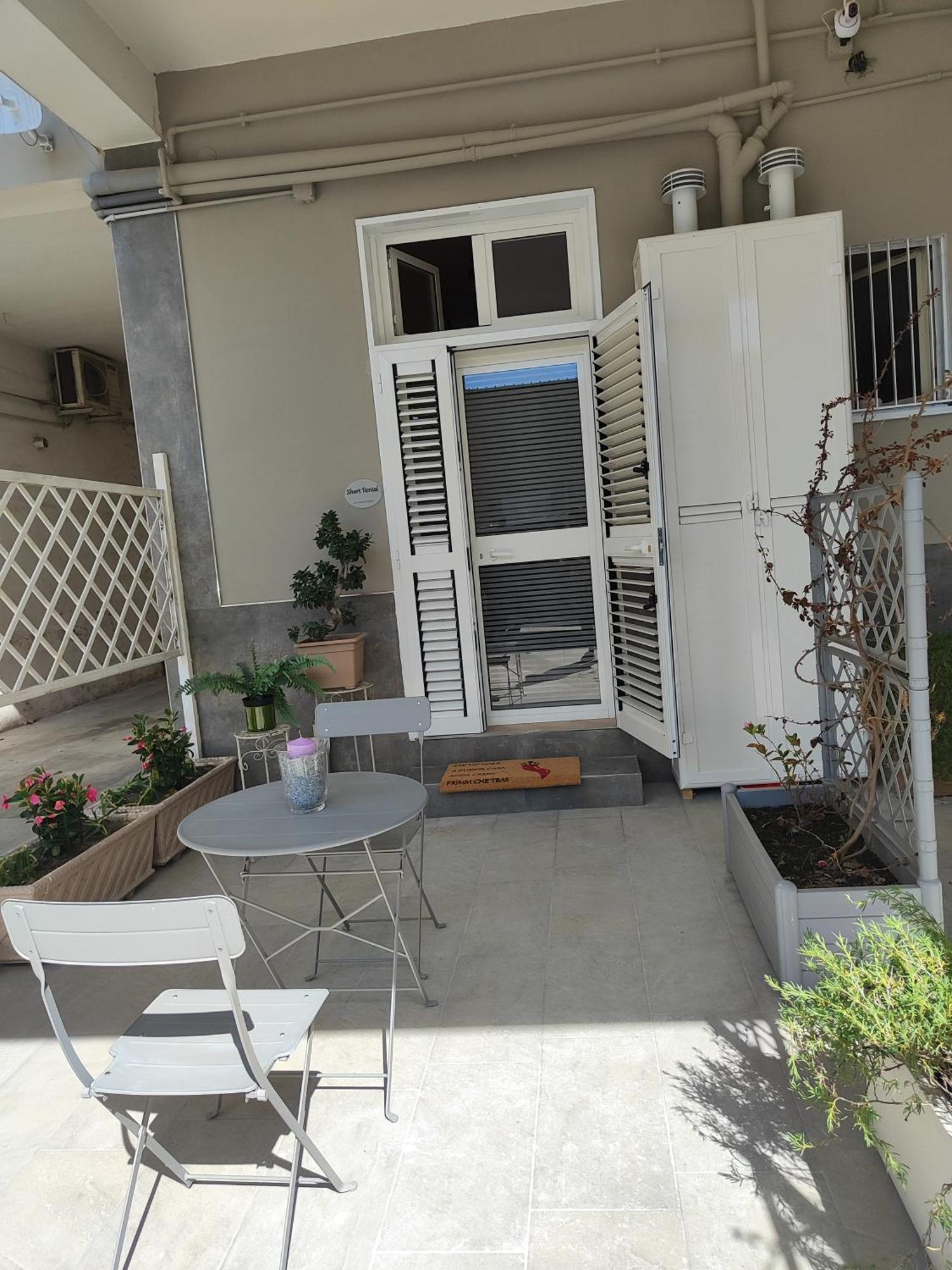 Apartment Family's Affairs *